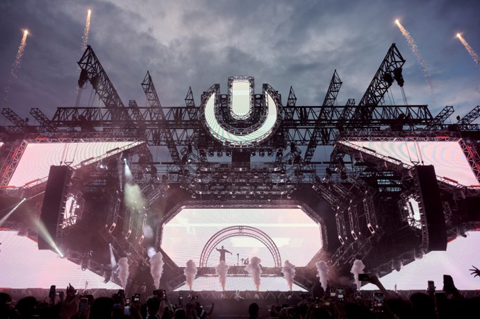 日本最大級 都市型ダンスミュージックフェスティバル 今年で10周年を迎える「ULTRA JAPAN 2025」開催 MARTIN GARRIXが圧巻のステージを披露！お台場を熱狂の渦に巻き込んだ1日目をいち早くレポート 2日目は待望のCALVIN HARRISがパフォーマンス予定！当日券を販売決定！